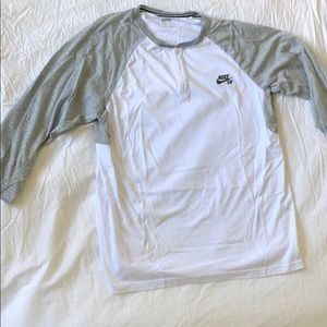 Nike 3/4 sleeve tee